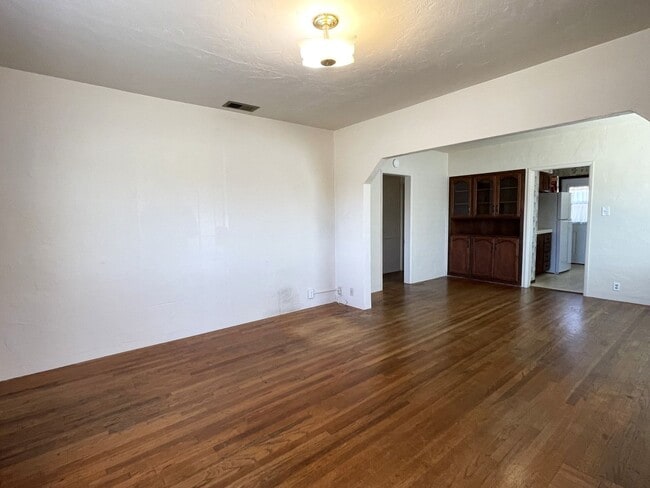 224 N E St in Lompoc, CA - Building Photo - Building Photo