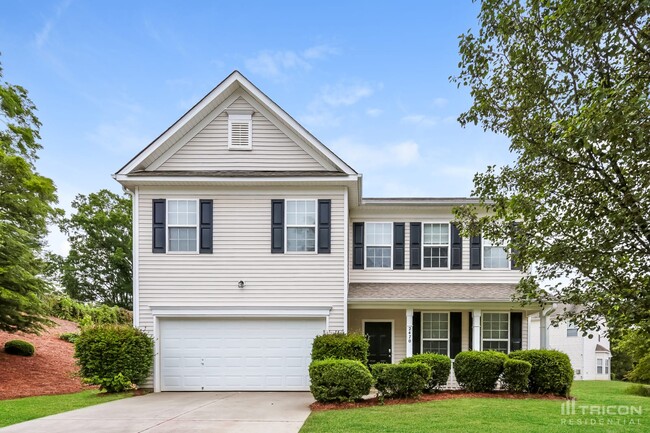 property at 2470 Fiddlers Glenn Dr