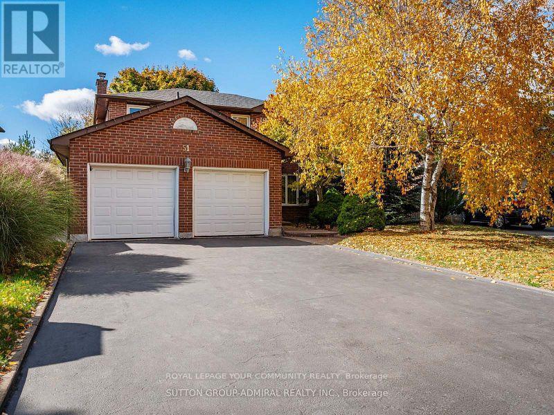 51 Houseman Crescent in Richmond Hill, ON - Building Photo