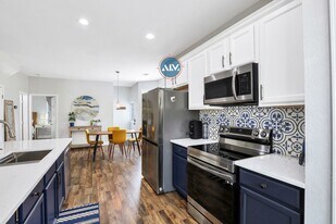 203 University Pkwy in Bluffton, SC - Building Photo