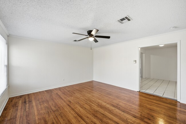 4020 Maple Ave in Waco, TX - Building Photo - Building Photo