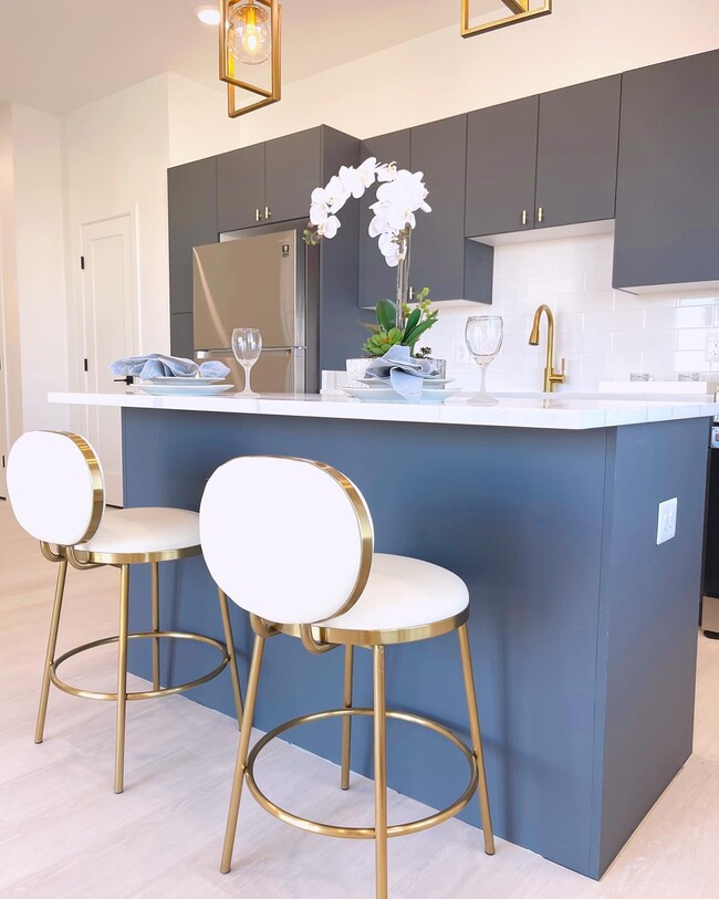 520 S Caroline St, Unit 102