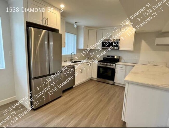 property at 1538 Diamond St