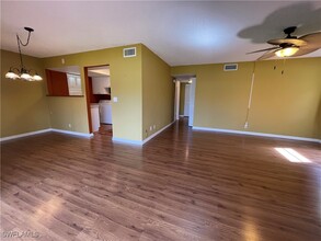1400 Pompei Ln in Naples, FL - Building Photo - Building Photo