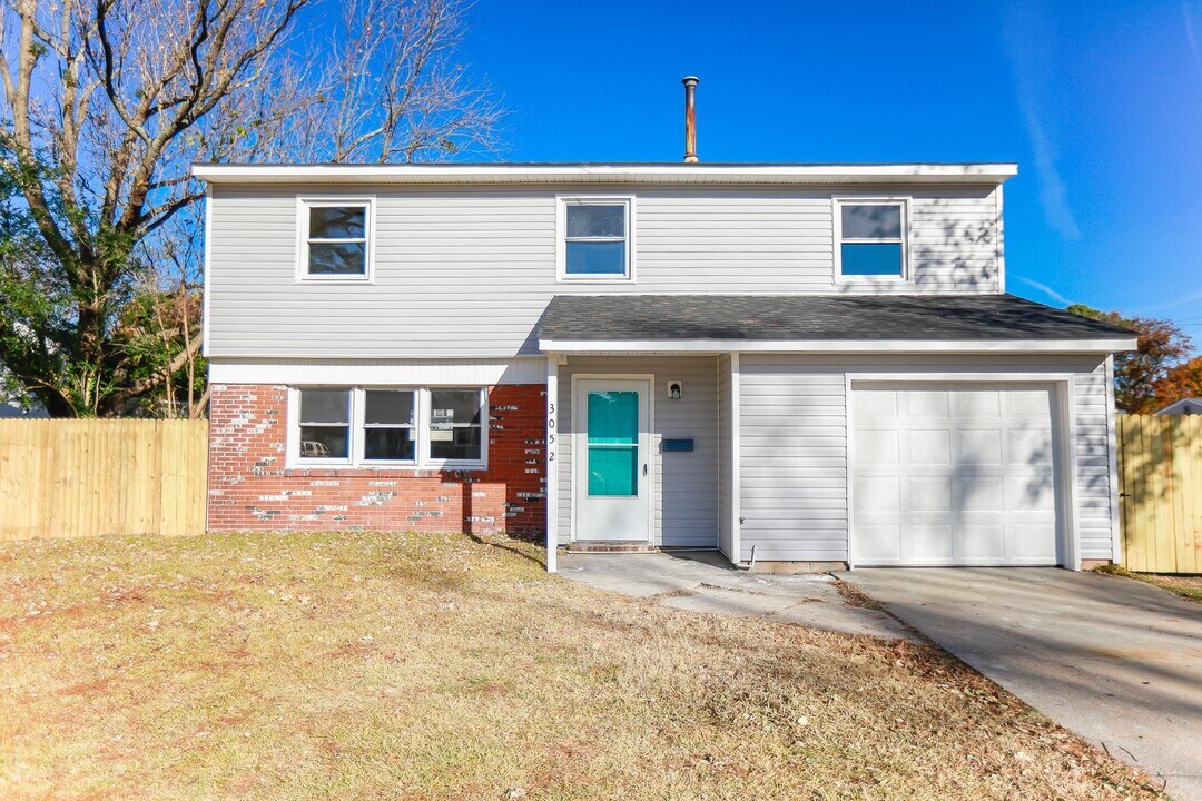 3052 John Hancock Dr in Virginia Beach, VA - Building Photo