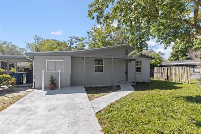 10588 Airport Terrace Dr in Jacksonville, FL - Building Photo - Building Photo