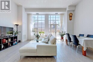 20 Fred Varley Dr in Markham, ON - Building Photo