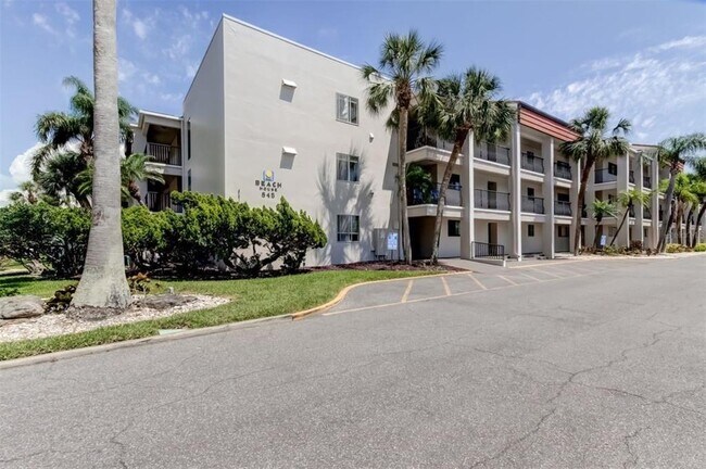 845 S Gulfview Blvd in Clearwater, FL - Building Photo - Building Photo