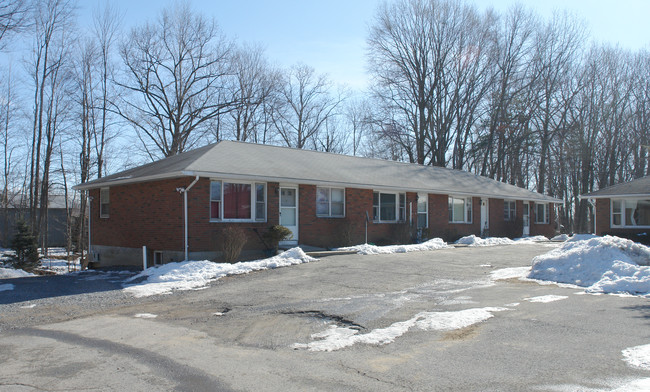 1617 Us-9 in Clifton Park, NY - Building Photo - Building Photo