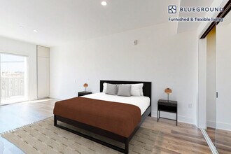 1821 S Bentley Ave in Los Angeles, CA - Building Photo - Building Photo