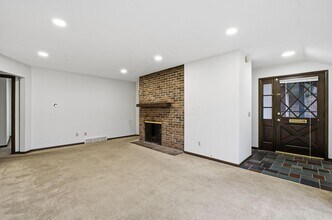 4554 Sandringham Dr in Columbus, OH - Building Photo - Building Photo