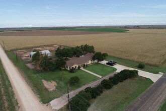 10205 N County Rd 3300 in Idalou, TX - Building Photo - Building Photo