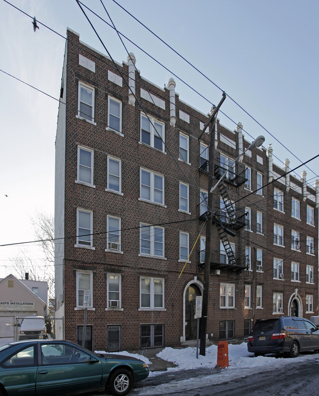 275 Virginia Ave in Jersey City, NJ - Building Photo - Building Photo