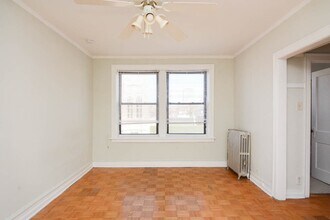 714 W Belmont Ave in Chicago, IL - Building Photo - Building Photo