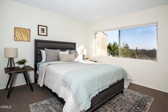 708 W Sierra Madre Blvd, Unit 35 in Sierra Madre, CA - Building Photo - Building Photo