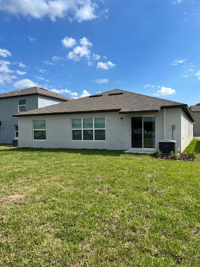 12796 Weston Oaks Ln in Riverview, FL - Building Photo - Building Photo