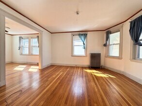 158 Harriet Ave in Quincy, MA - Building Photo - Building Photo