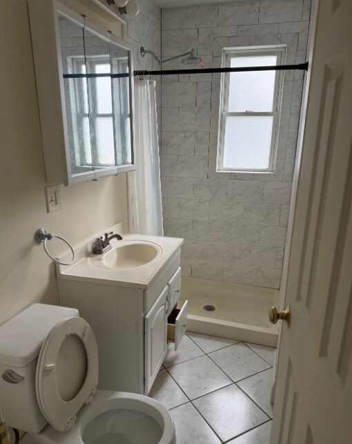 1576 Cambridge St, Unit 3F in Cambridge, MA - Foto de edificio - Building Photo