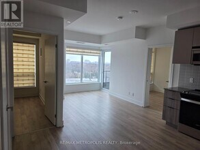 1350 Ellesmere Rd in Toronto, ON - Building Photo - Building Photo