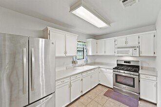 210 Rouse St in Houston, TX - Building Photo - Building Photo