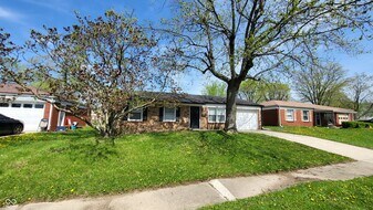 7810 Cullen Dr in Indianapolis, IN - Building Photo