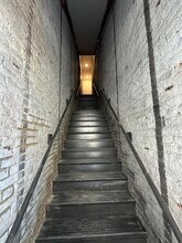 307 W Main St in Frankfort, KY - Foto de edificio - Building Photo