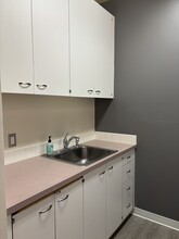 4826 California Ave SW, Unit A in Seattle, WA - Foto de edificio - Building Photo