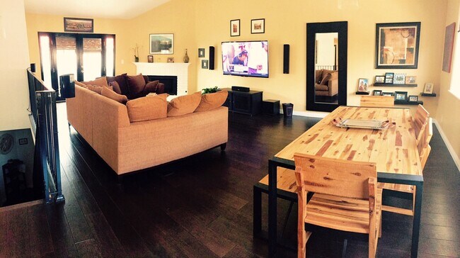 property at 1904 Carnegie Ln