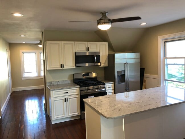 16 Tecumseh Street, Unit #3 in Providence, RI - Building Photo - Building Photo