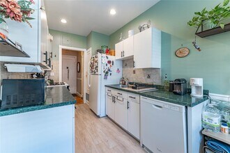 185 Atlantic Ave in Lynbrook, NY - Building Photo - Building Photo