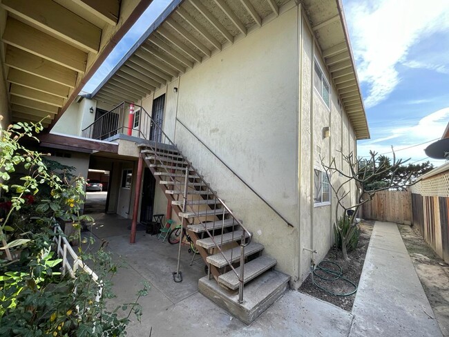 2152 W Alameda Ave, Unit 1