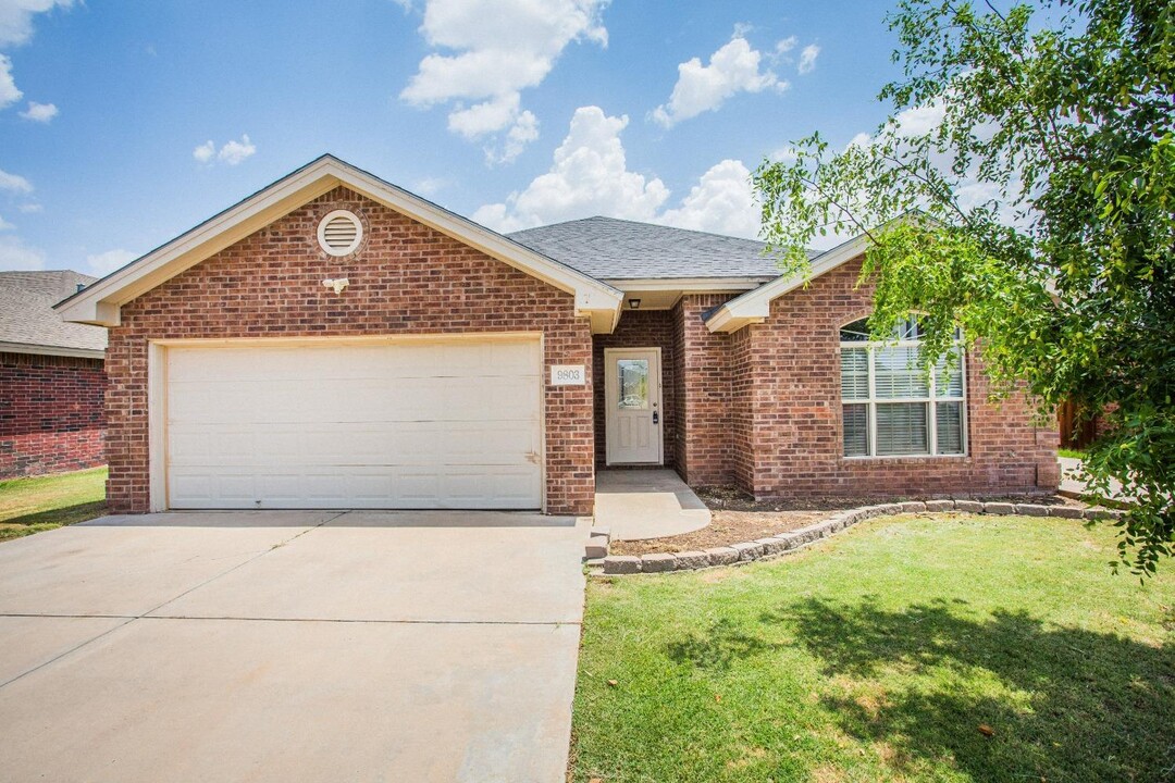 9803 Juneau Ave in Lubbock, TX - Building Photo