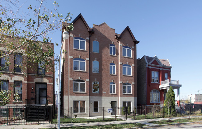 3550-3552 S Giles Ave in Chicago, IL - Building Photo - Building Photo