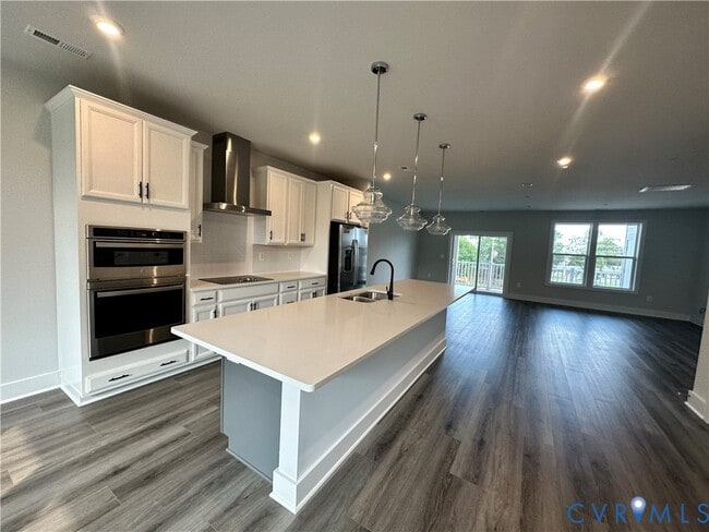 property at 1025 N Lombardy St