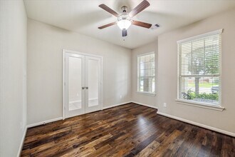 1539 Giles Dr in Richmond, TX - Building Photo - Building Photo