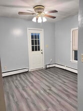 19 Thompson St in Sanford, ME - Building Photo - Building Photo