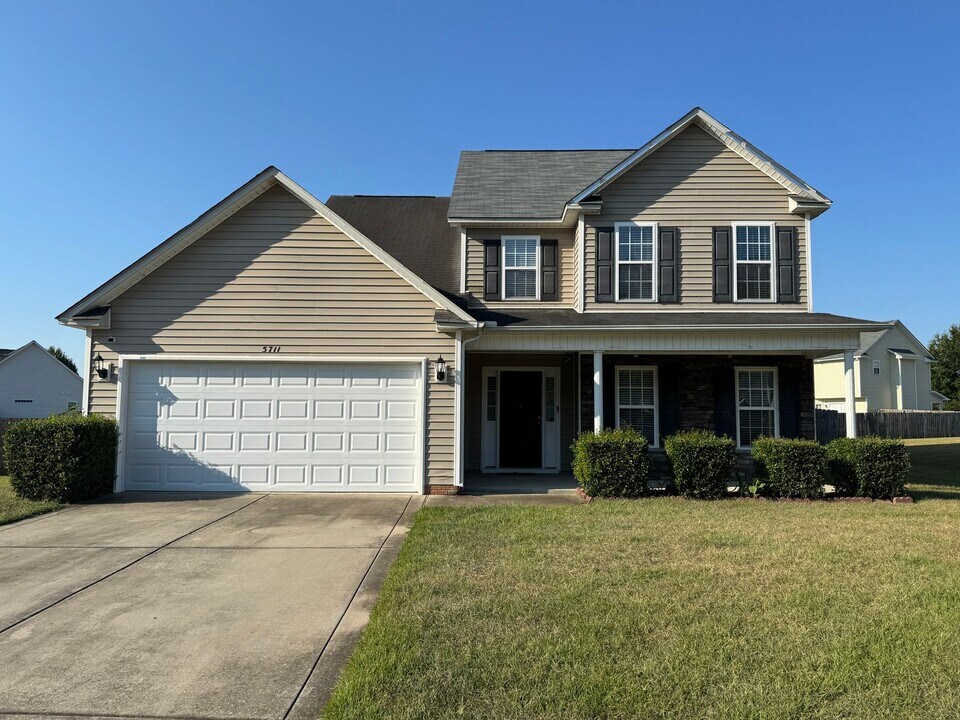 5711 Nessee St in Fayetteville, NC - Building Photo