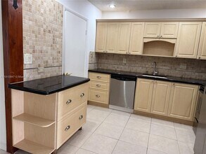 12810 SW 43rd Dr in Miami, FL - Building Photo - Building Photo