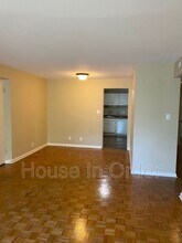 30 Edgemont Rd in Asheville, NC - Building Photo - Building Photo