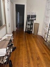 186 Naples Rd, Unit 1 in Brookline, MA - Building Photo - Building Photo