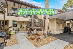275 Mission Trail W in Venice, FL - Building Photo