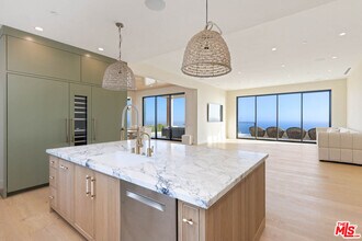 5366 Horizon Dr in Malibu, CA - Building Photo - Building Photo