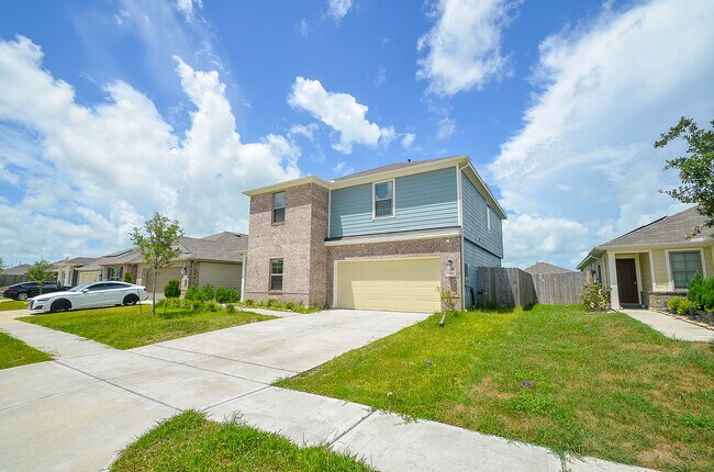 2511 Shining Spur Ct in Alvin, TX - Foto de edificio - Building Photo