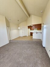 9502 Walker St, Unit 4 in Cypress, CA - Building Photo - Building Photo