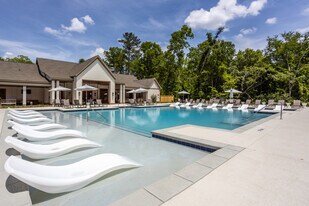 Longbridge in Macon, GA - Building Photo