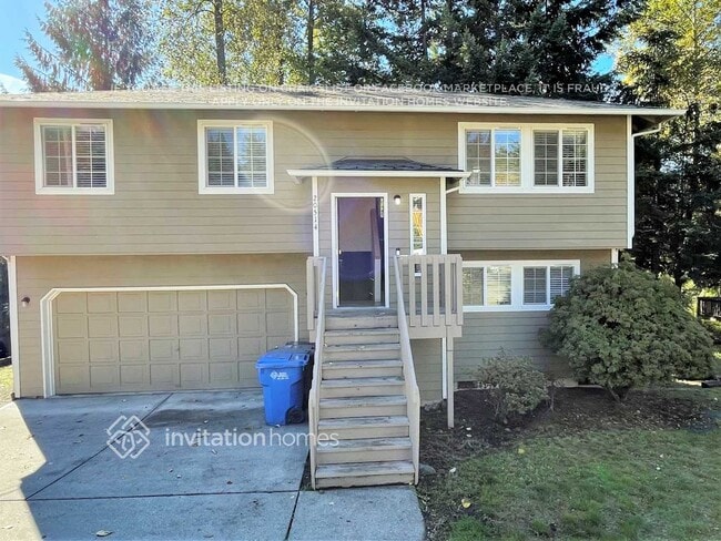 property at 20514 La Paloma Dr E