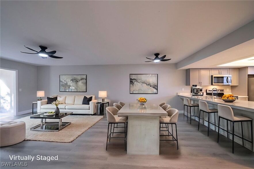 17456 Woodland Trace Dr, Unit B in Ft. Myers, FL - Foto de edificio