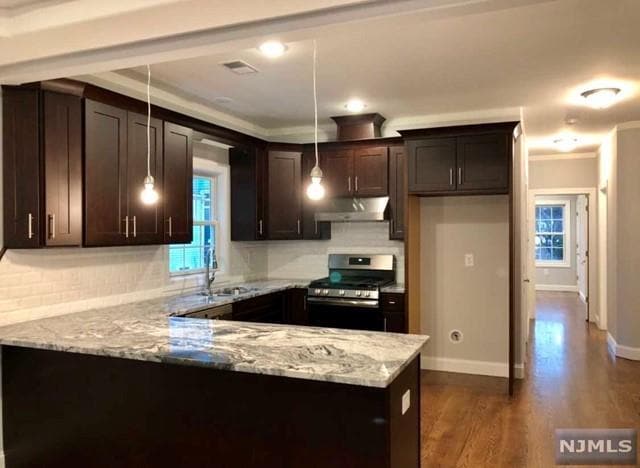 106 N 3rd St in East Newark, NJ - Building Photo - Building Photo