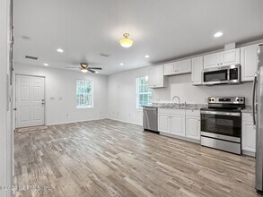 2220 Flesher Ave in Jacksonville, FL - Building Photo - Building Photo