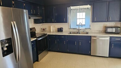 2620 Moody Ave in Orange Park, FL - Foto de edificio - Building Photo